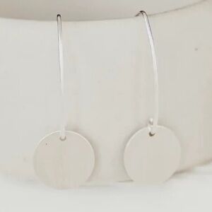 REVA GREY DAINTY DOT STERLING SILVER EARRINGS NEW ON CARD